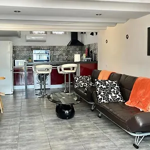 Chez Ben Avec Le Confort Clim Wifi Netflix Gratuit , Castres (Tarn) France
