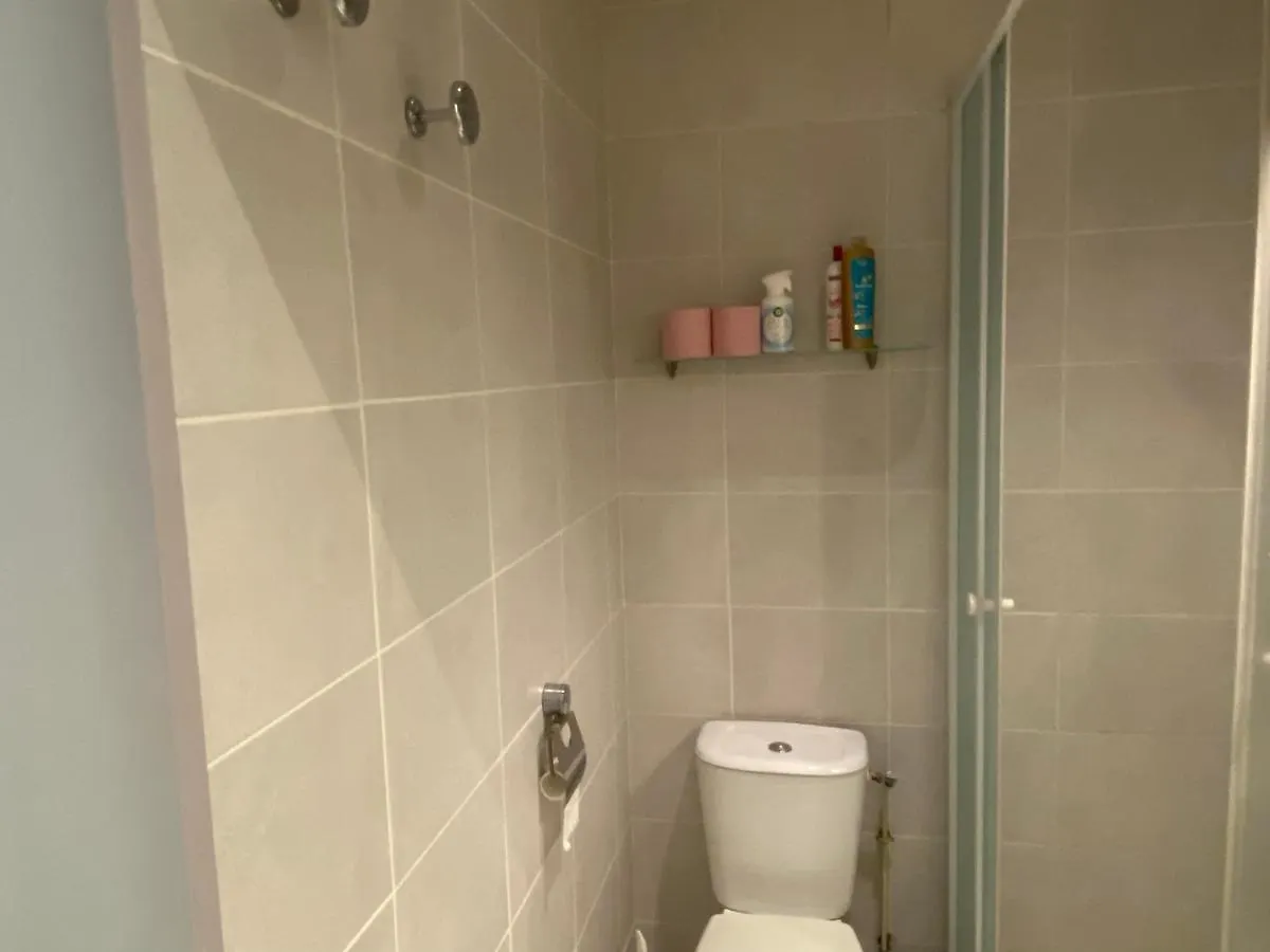 Studio Centre Ville Avec Ascenseur 3Min Des Thermes Aix-les-Bains Lägenhet